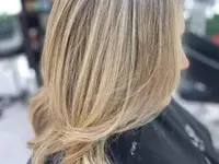 SHINE COIFFURE