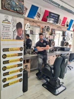 Coiffeur Toni Banushi-Logo