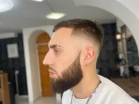 Loran Hairstyle Barber - Klicken Sie, um das Bild 5 in einer Lightbox vergrössert darzustellen