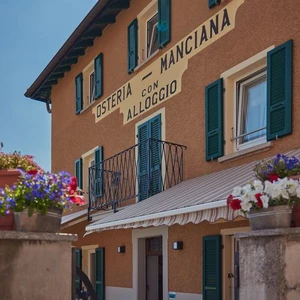 Facciata Osteria Manciana