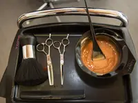 Hoorschnideri Coiffeur Nina