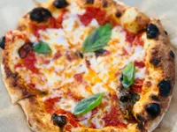 Pizza Ponzo
