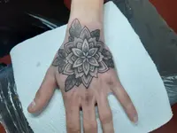 el-mundo piercing + tattoo gmbh