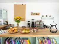 Cozy Place | books & coffee