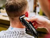 Adam Barbershop Coiffeur, Inhaber Khaled