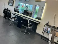 Coiffeur Stile Vero - Klicken Sie, um das Bild 5 in einer Lightbox vergrössert darzustellen