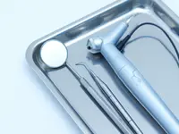 Dr. med. & med. dent  Raphael Perren