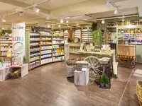 Nature First Apotheke & Drogerie - Klicken Sie, um das Bild 2 in einer Lightbox vergrössert darzustellen