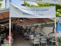 Café, Restaurant du Port – click to enlarge the image 1 in a lightbox