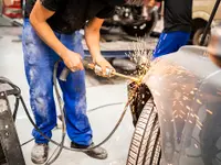 CARROSSERIE FV VESENAZ SARL - Klicken Sie, um das Bild 4 in einer Lightbox vergrössert darzustellen