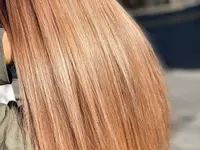 NURIDELUXE / Coiffure / Nail / Cosmetic