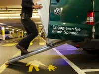 Spinner Konferenztechnik GmbH - Klicken Sie, um das Bild 12 in einer Lightbox vergrössert darzustellen