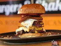 Burgers & Shakes