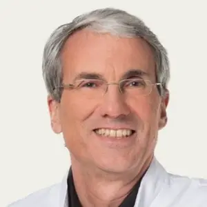 Dr. med. Carnes Jon