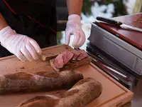 Metzgerei Rust GmbH - Klicken Sie, um das Bild 14 in einer Lightbox vergrössert darzustellen