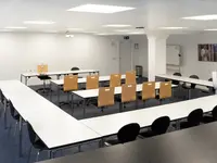 WISS Schulen für Wirtschaft Informatik Immobilien - Klicken Sie, um das Bild 3 in einer Lightbox vergrössert darzustellen