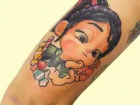 Raketenwacholder Tattoo und Piercing