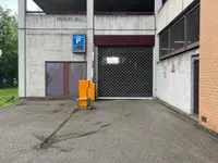 Airport Shuttle Parking