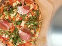 Pizza Ponzo