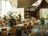 RESTAURANT HOLDING