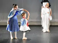 Ballettschule Petra Tinnes - Klicken Sie, um das Bild 6 in einer Lightbox vergrössert darzustellen