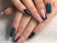 VANESSA HAIR & NAILS spa - Parrucchiere e Salone per signora/e estetica e onicotecnica