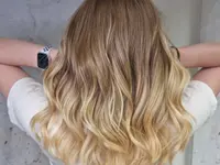 Coiffure Haarwerk