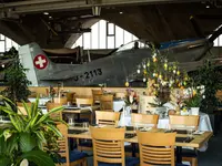 RESTAURANT HOLDING