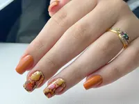 Peppy Nails