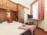 B&B CHARME-INN