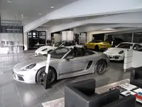 Centre Porsche Sierre - Klicken Sie, um das Bild 16 in einer Lightbox vergrössert darzustellen