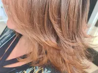 COIFFEUR GENEVE - Lucilia coiffure - Thérapeute capillaire