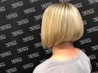 Coiffeur Monica - Klicken Sie, um das Bild 1 in einer Lightbox vergrössert darzustellen