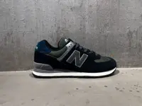 District 5 sneakerstore