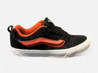 District 5 sneakerstore