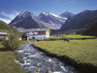 Walserhuus Sertig AG - Klicken Sie, um das Bild 1 in einer Lightbox vergrössert darzustellen