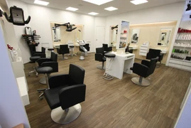 Coiffeur & Kosmetik Huwyler