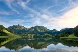 HOSTELLERIE AM SCHWARZSEE