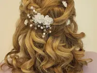 Connys Hairworld