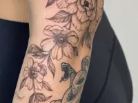 LUMIERE TATTOO SHOP