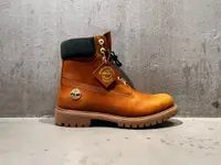District 5 sneakerstore