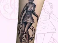 Raketenwacholder Tattoo und Piercing