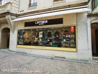 Genève Enseigne