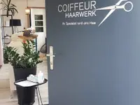 Coiffeur Haarwerk - Klicken Sie, um das Bild 24 in einer Lightbox vergrössert darzustellen