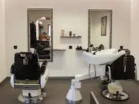 Hoorschnideri Coiffeur Nina