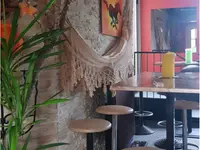 LAKESTREET BAR