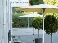 Le Petit Manoir