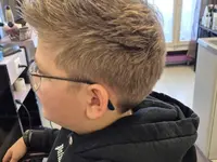 Sunne Coiffeur Nägeli