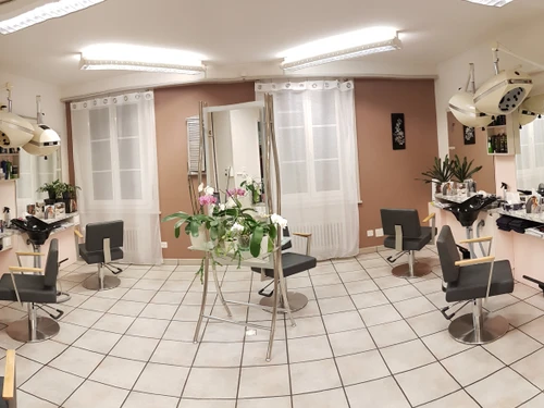 Aléria Coiffure Institut Capillaire - Klicken, um das Panorama Bild vergrössert darzustellen