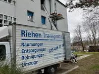 Riehen Transporte GmbH - Klicken Sie, um das Bild 2 in einer Lightbox vergrössert darzustellen